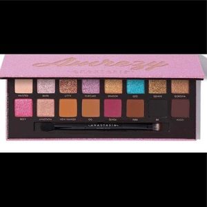 Anastasia Beverly Hills Amrezy Eyeshadow palette